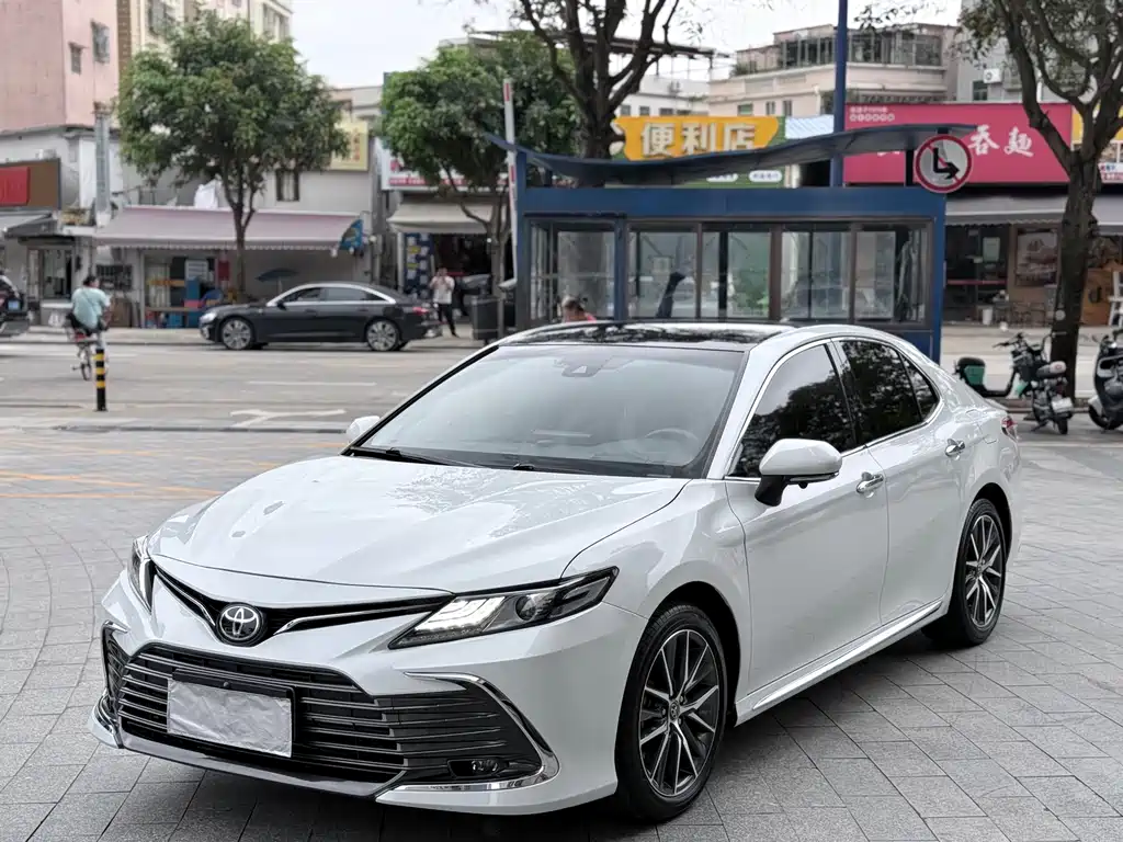 Toyota Camry 2024