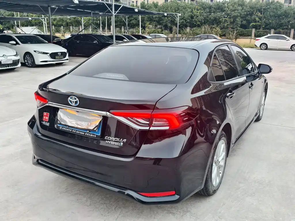 Toyota Corolla — миниатюра 6