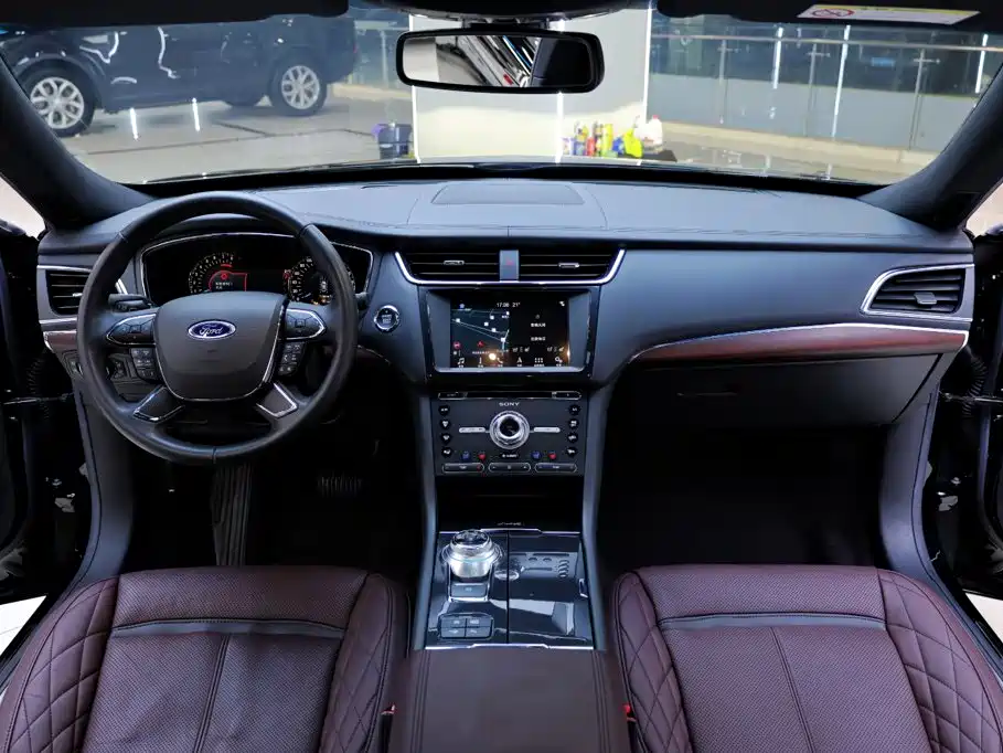 Ford Taurus — миниатюра 18