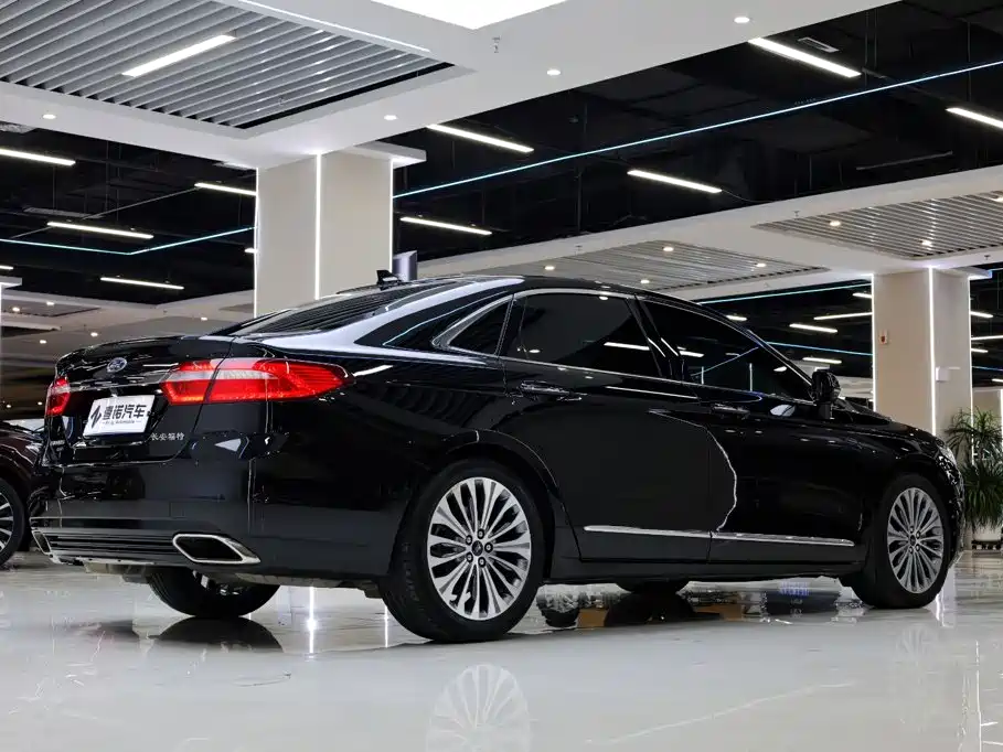 Ford Taurus — миниатюра 14