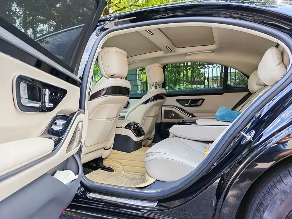 Mercedes-Benz S-Class — миниатюра 8