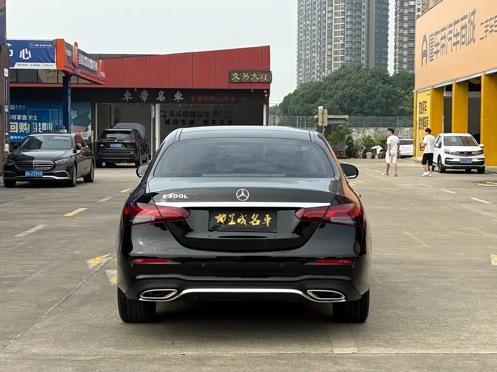 Mercedes-Benz E-Class — миниатюра 20