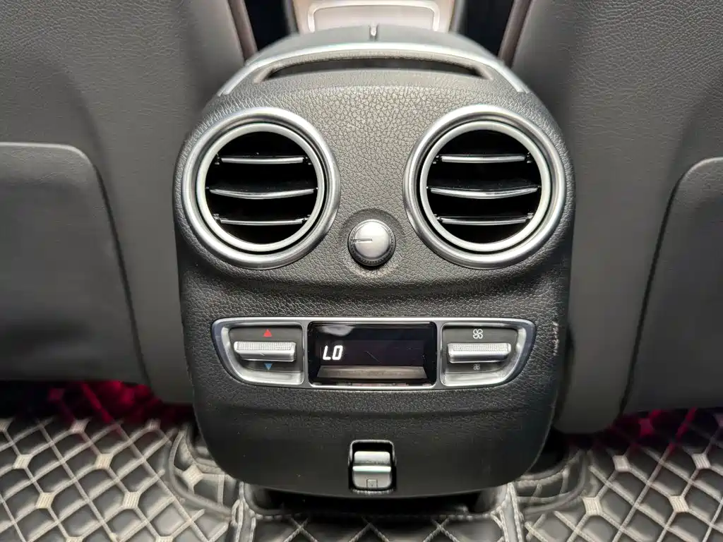 Mercedes-Benz GLC — миниатюра 17