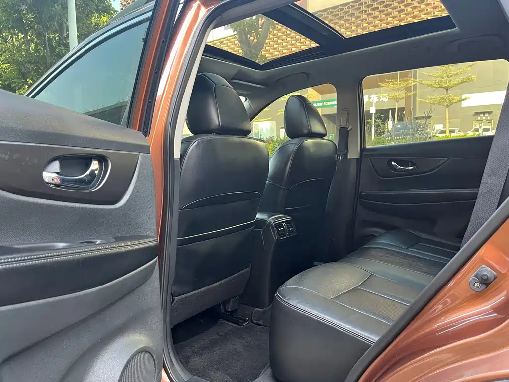 Nissan X-Trail — миниатюра 15