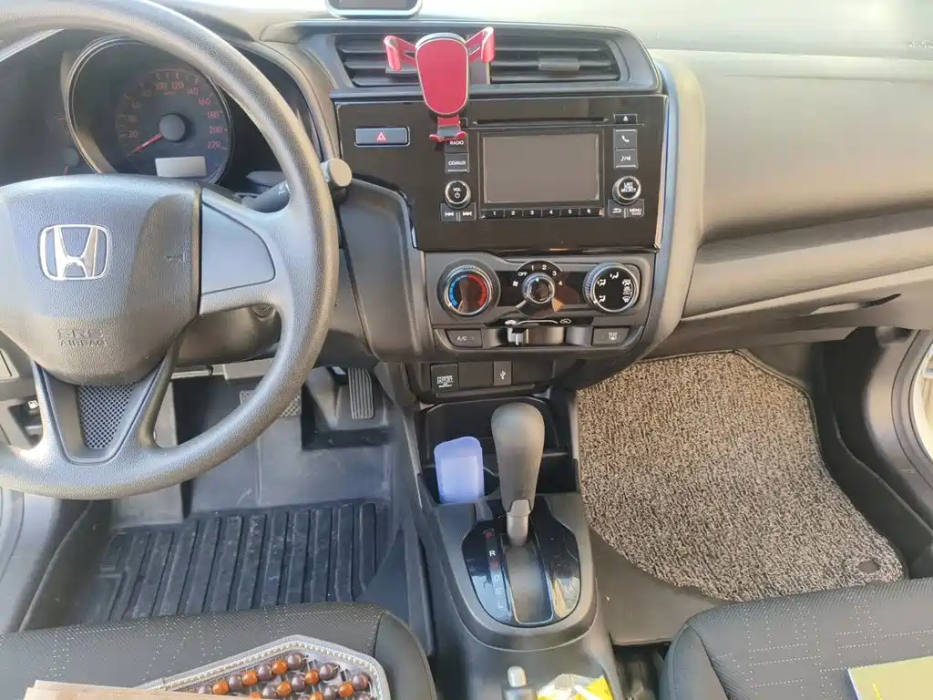 Honda Fit — миниатюра 9