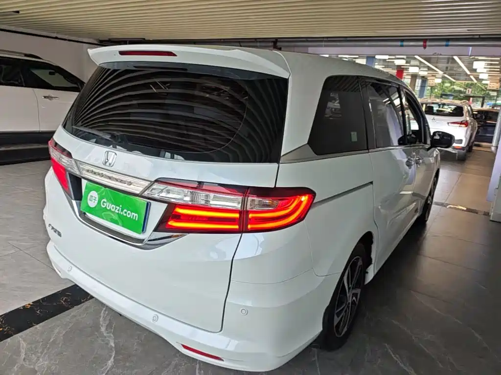 Honda Odyssey — миниатюра 7