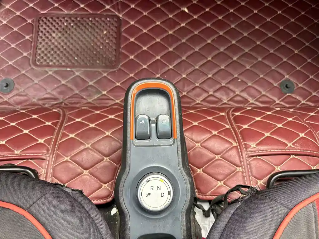Baojun E100 — миниатюра 12