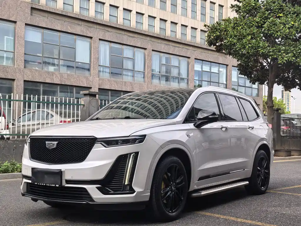 Cadillac XT6