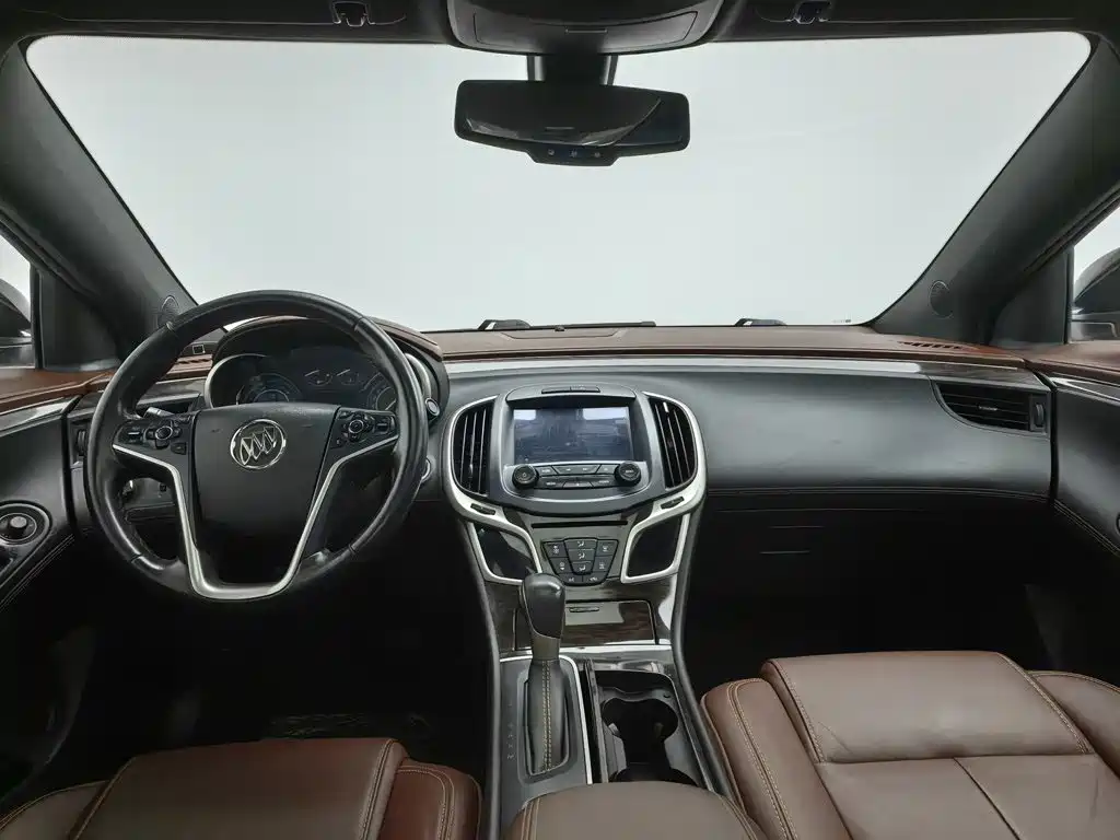 Buick LaCrosse — миниатюра 5