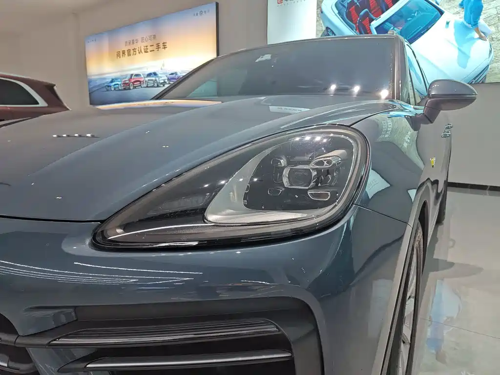 Porsche Cayenne Hybrid — миниатюра 19