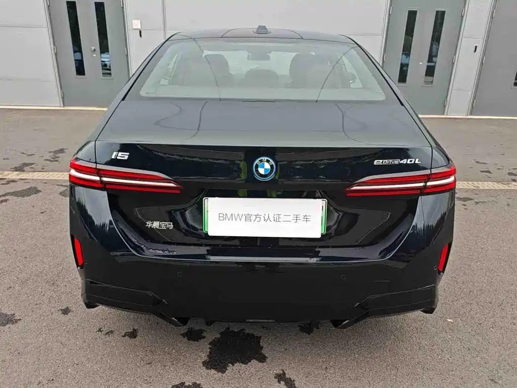 BMW i5 — миниатюра 2