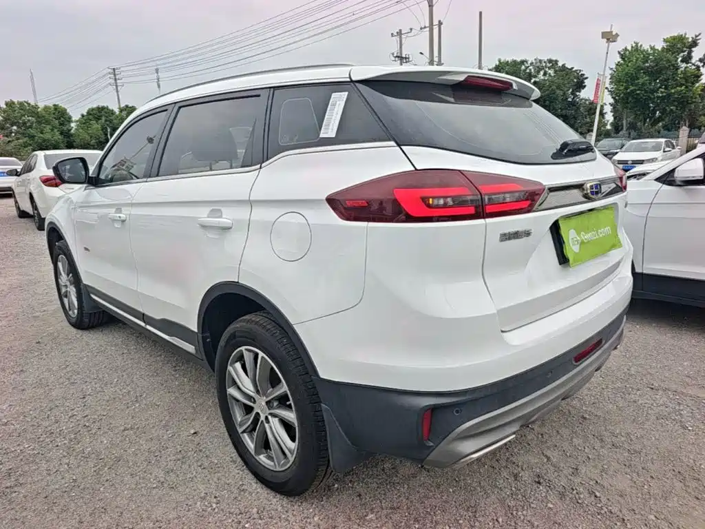 Geely Boyue — миниатюра 5