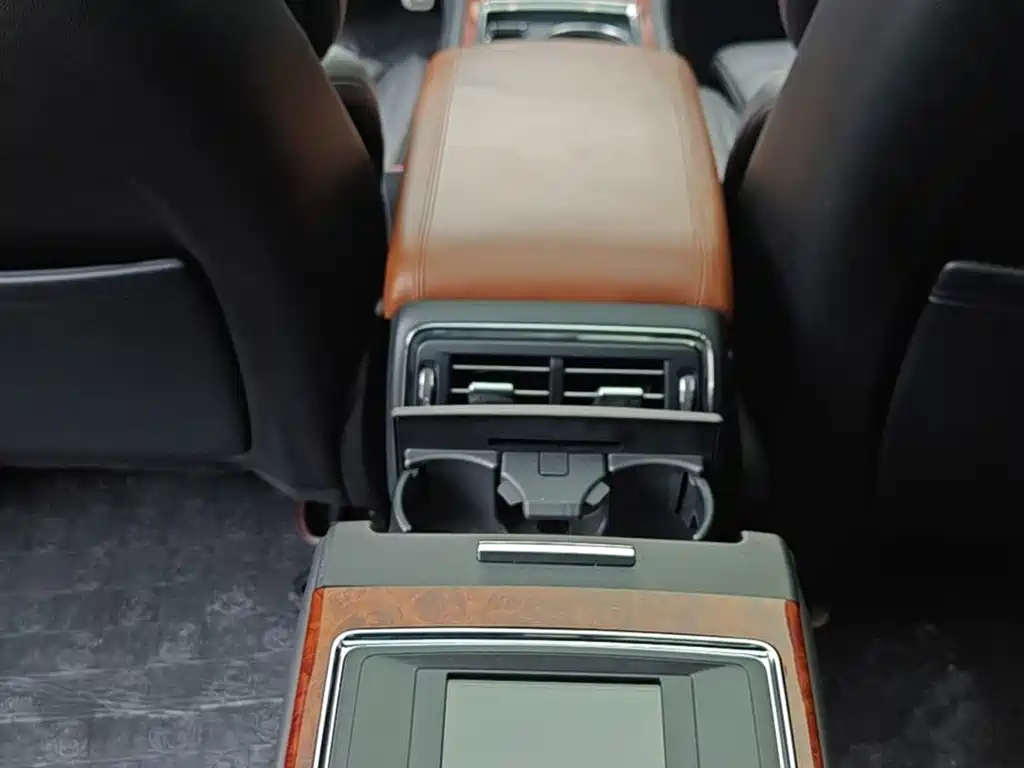 Lincoln Continental — миниатюра 9