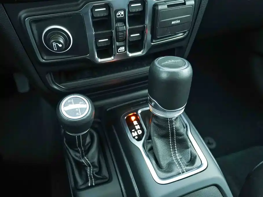 Jeep Gladiator — миниатюра 8
