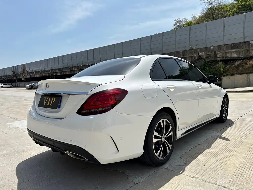 Mercedes-Benz C-Class - фото 9