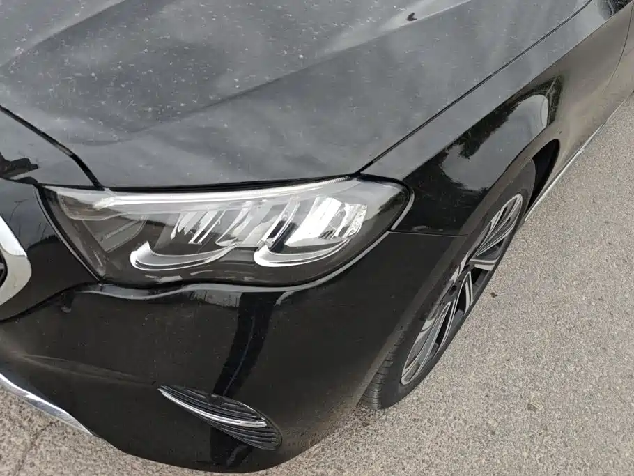 Mercedes-Benz E-Class — миниатюра 5