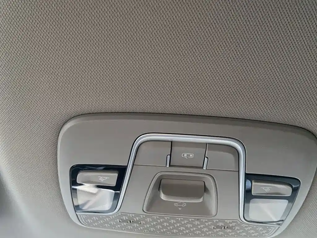 Geely Binyue — миниатюра 16