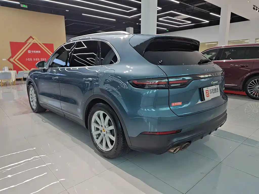 Porsche Cayenne Hybrid — миниатюра 3