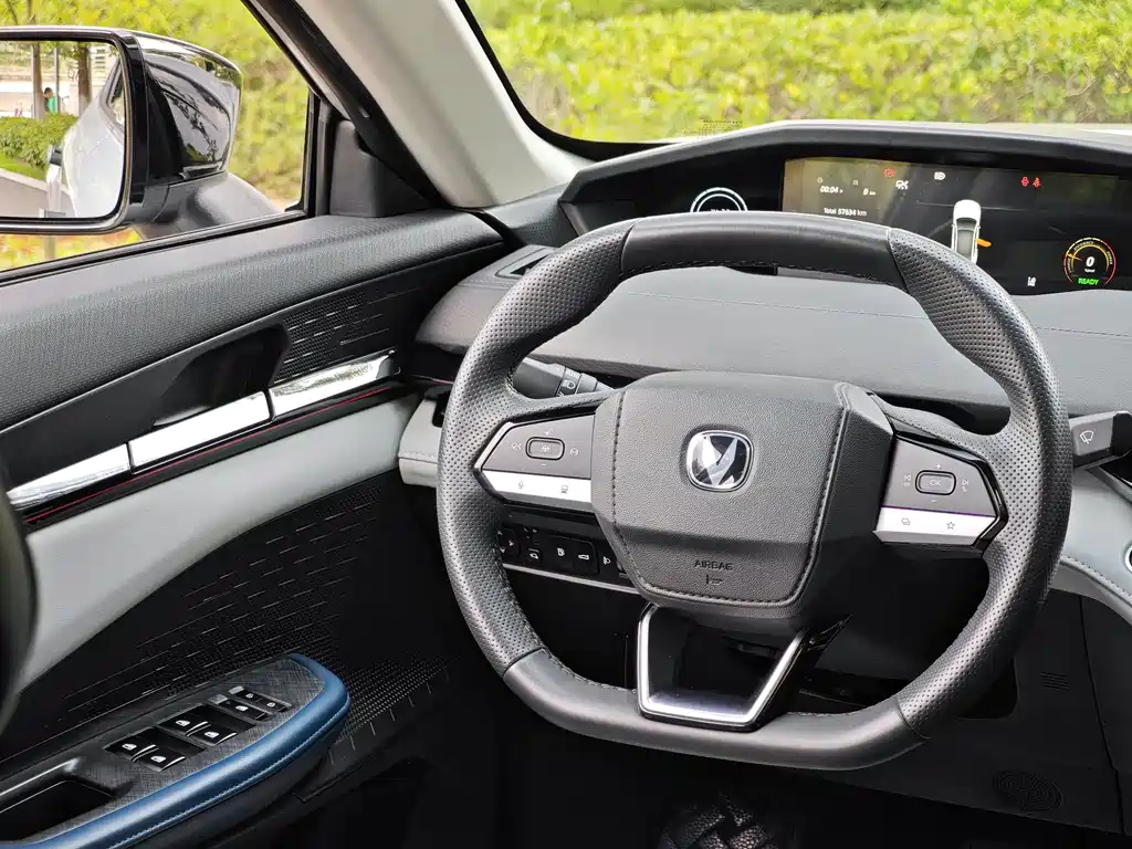 Changan UNI-V iDD — миниатюра 17