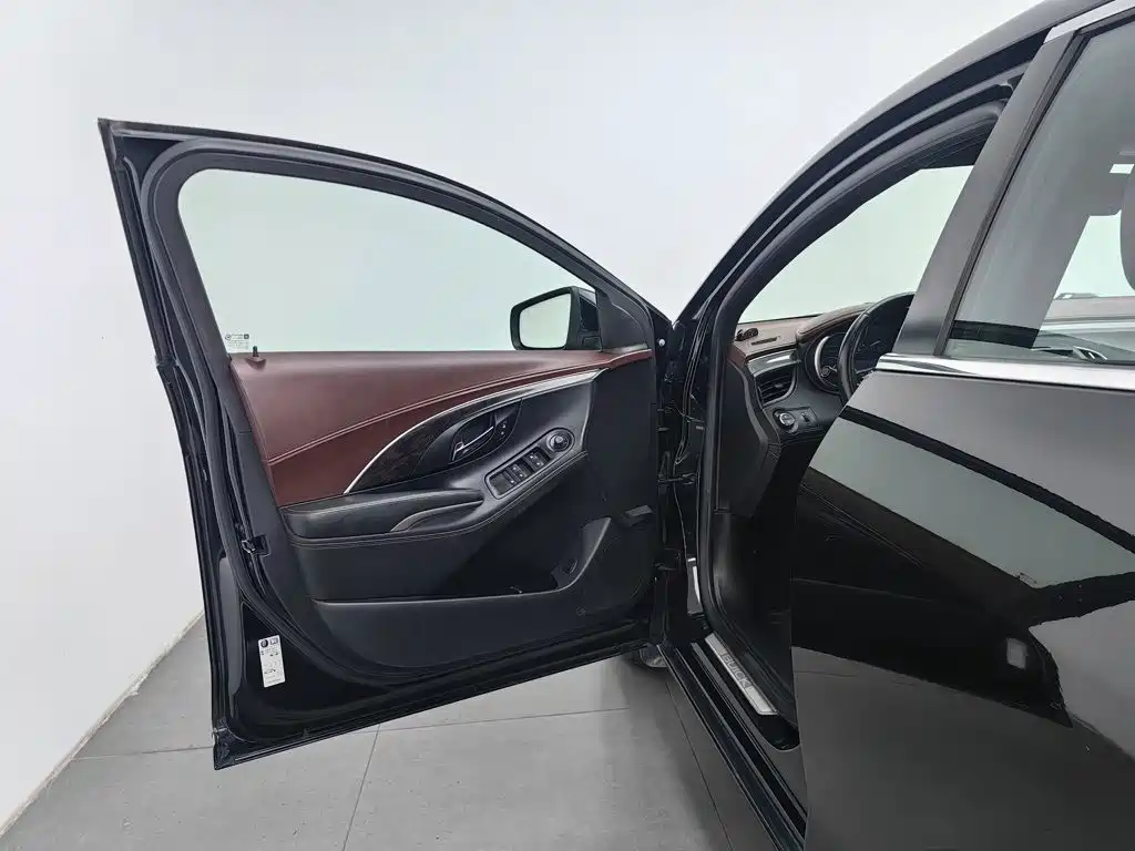 Buick LaCrosse — миниатюра 8