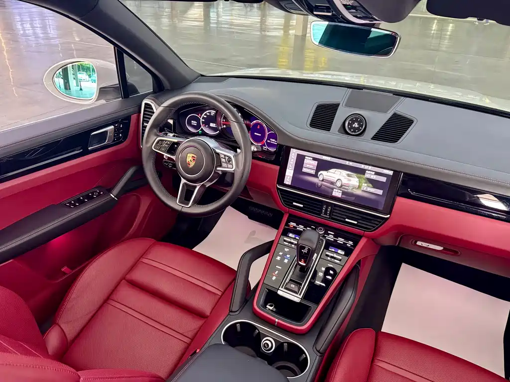 Porsche Cayenne — миниатюра 8