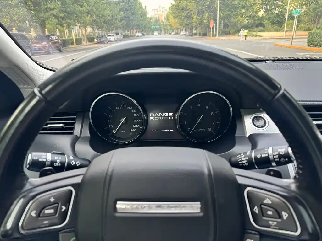 Land Rover Evoque (Import) — миниатюра 14