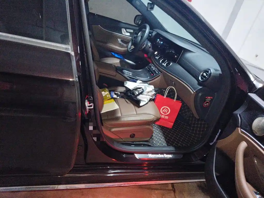 Mercedes-Benz E-Class — миниатюра 19
