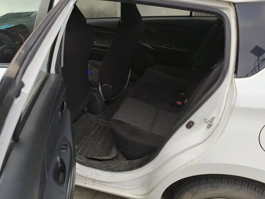 Toyota Vios FS — миниатюра 11