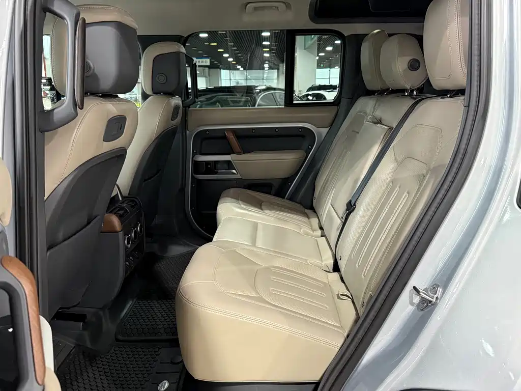 Land Rover Land Rover Defender 2021 110 P400