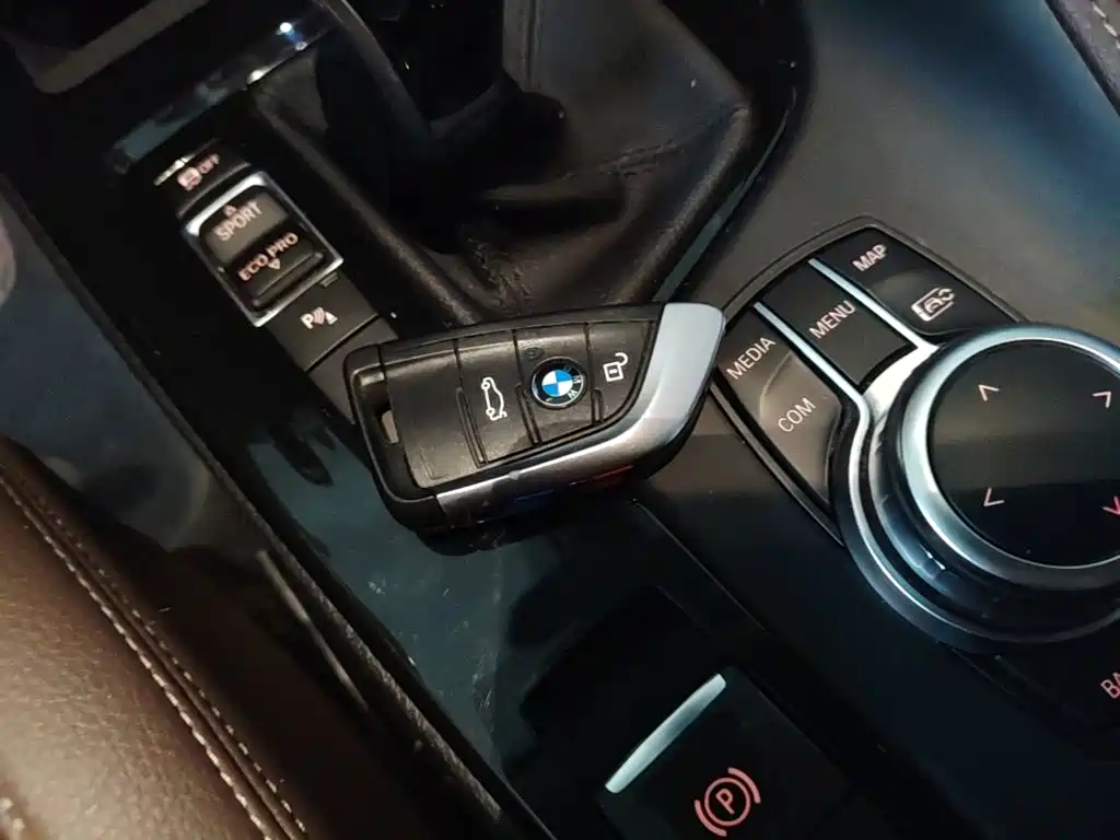 BMW X2 — миниатюра 13