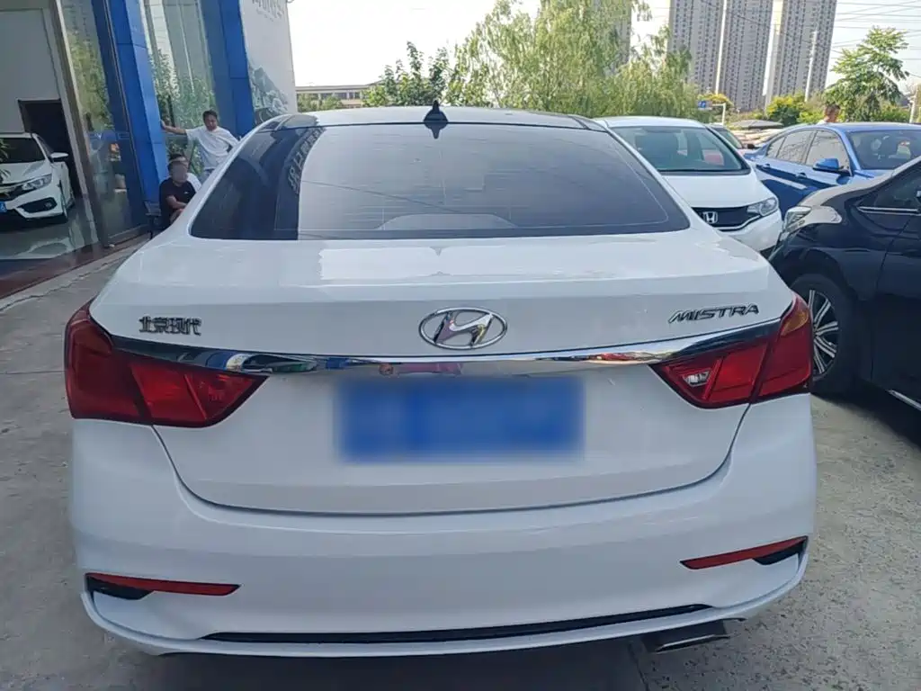 Hyundai Mistra — миниатюра 6