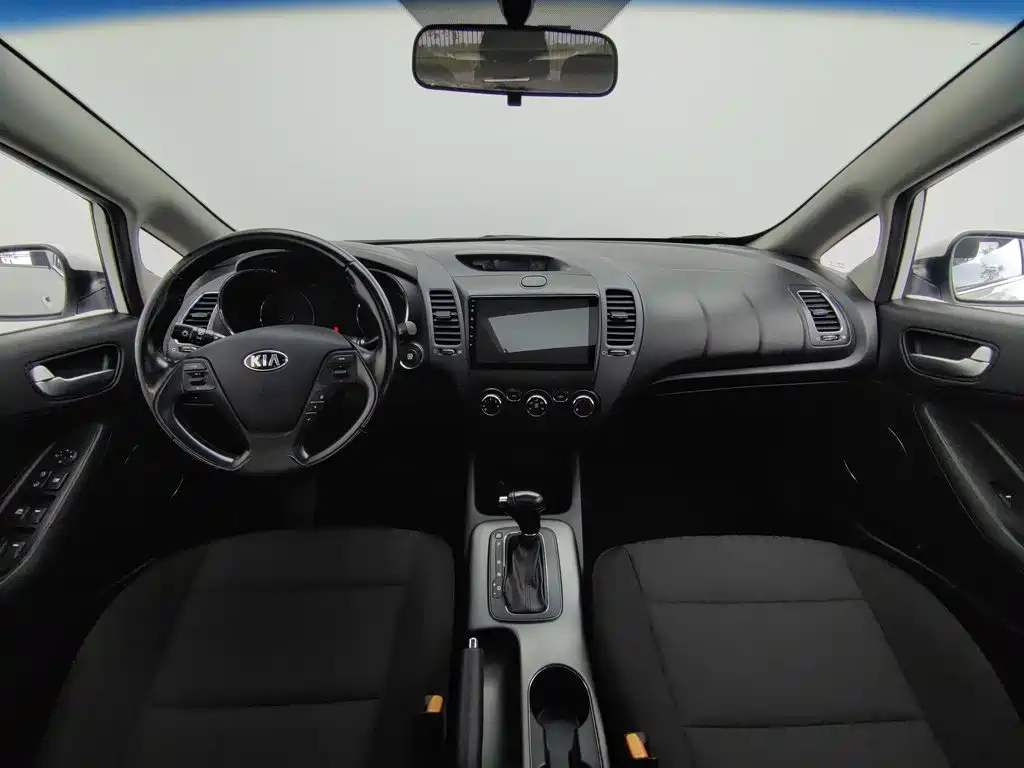 Kia K3 — миниатюра 5
