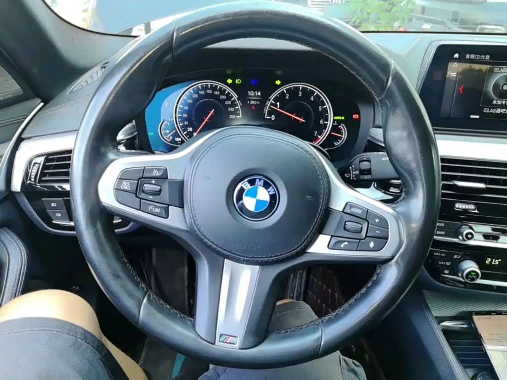 BMW 5 Series (Import) — миниатюра 11