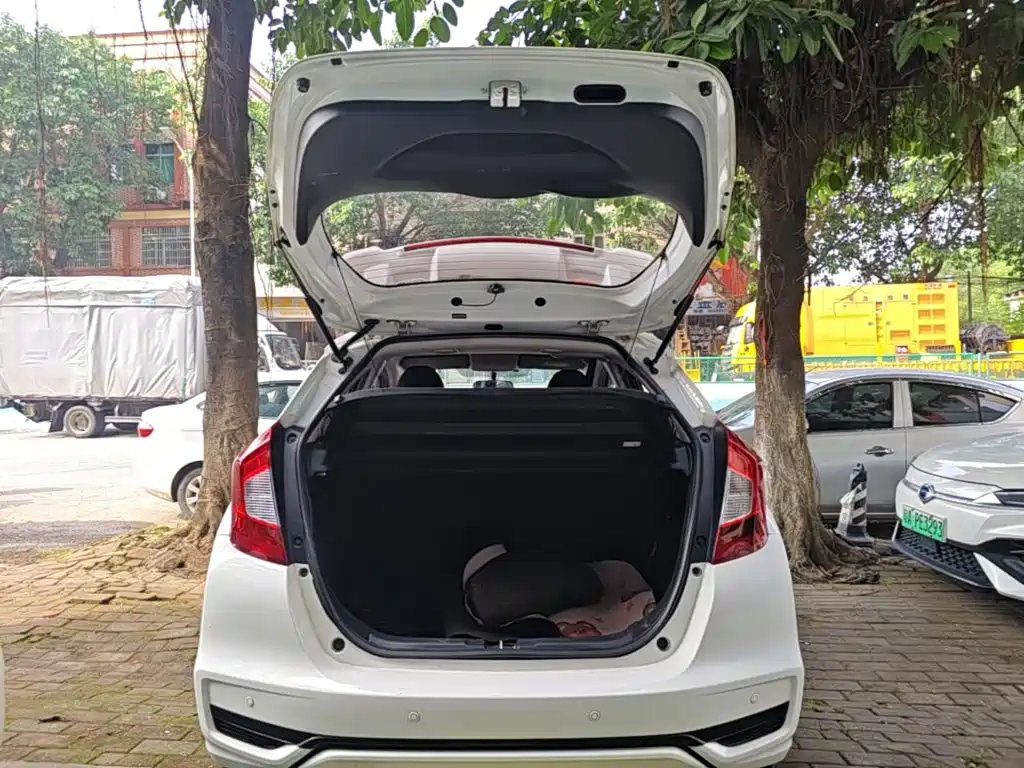 Honda Fit — миниатюра 19