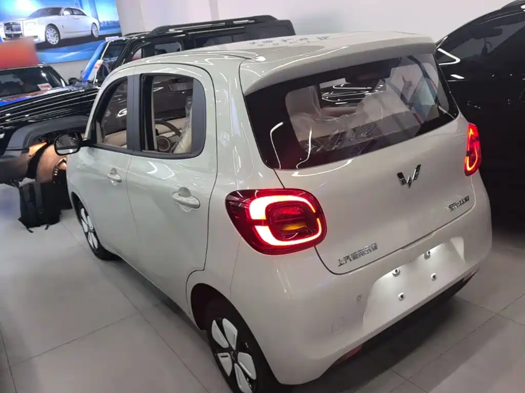 Wuling MINIEV — миниатюра 5