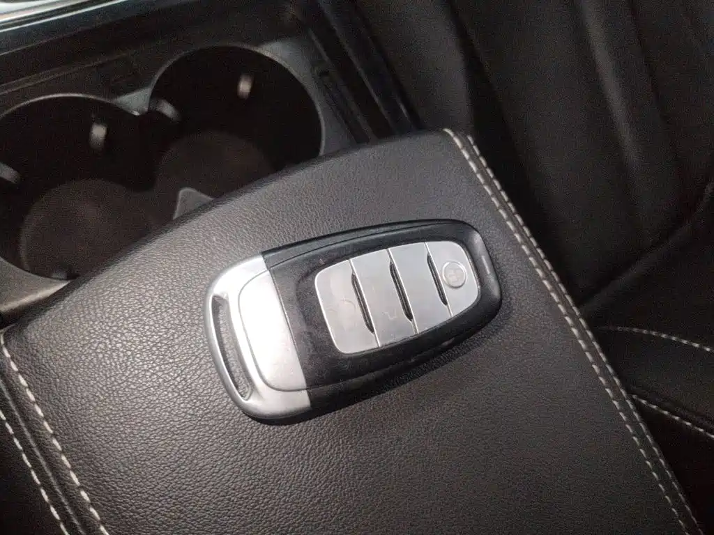 Hongqi H5 2018 30TD