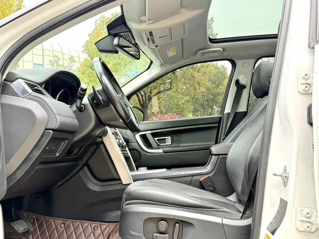 Land Rover Discovery Sport — миниатюра 8