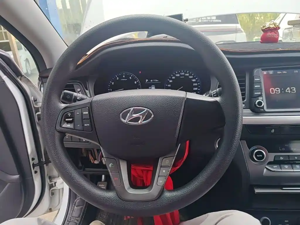 Hyundai Mistra — миниатюра 11
