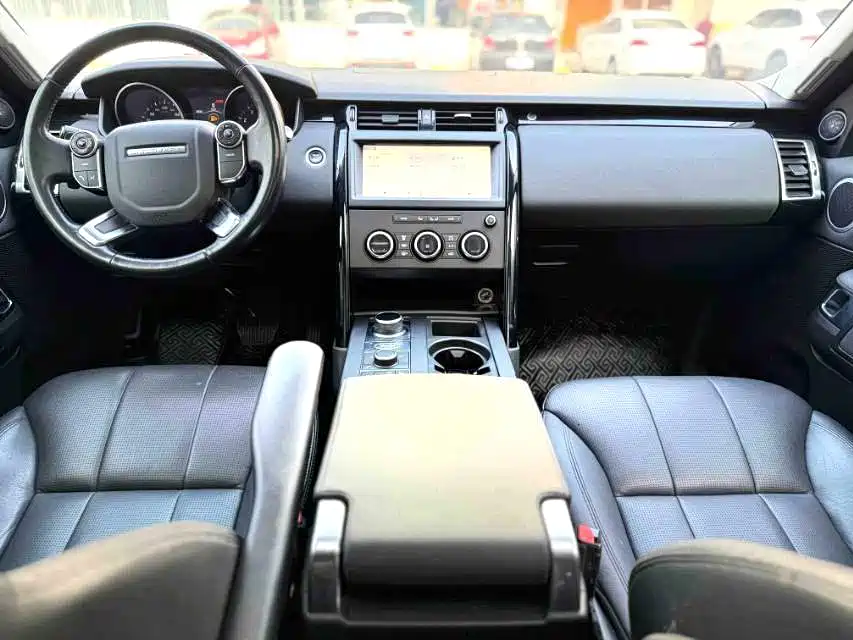 Land Rover Discovery — миниатюра 4