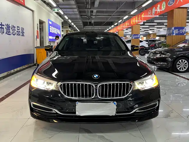 BMW 5 SERIES