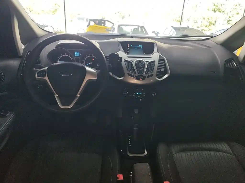 Ford Ecosport — миниатюра 10