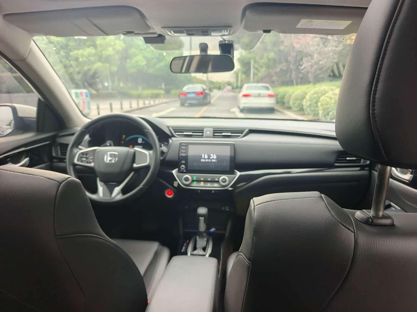 Honda Crider 1.0 л 2023 г. Белый, пробег 40000 км