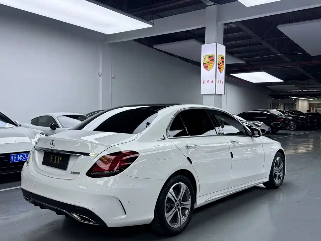 MERCEDES-BENZ C CLASS