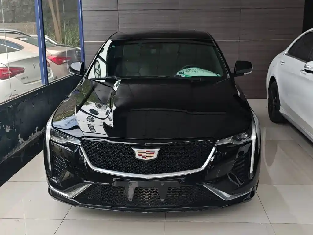 Cadillac CT4