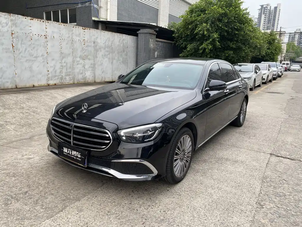 Mercedes-Benz E-Class 2023