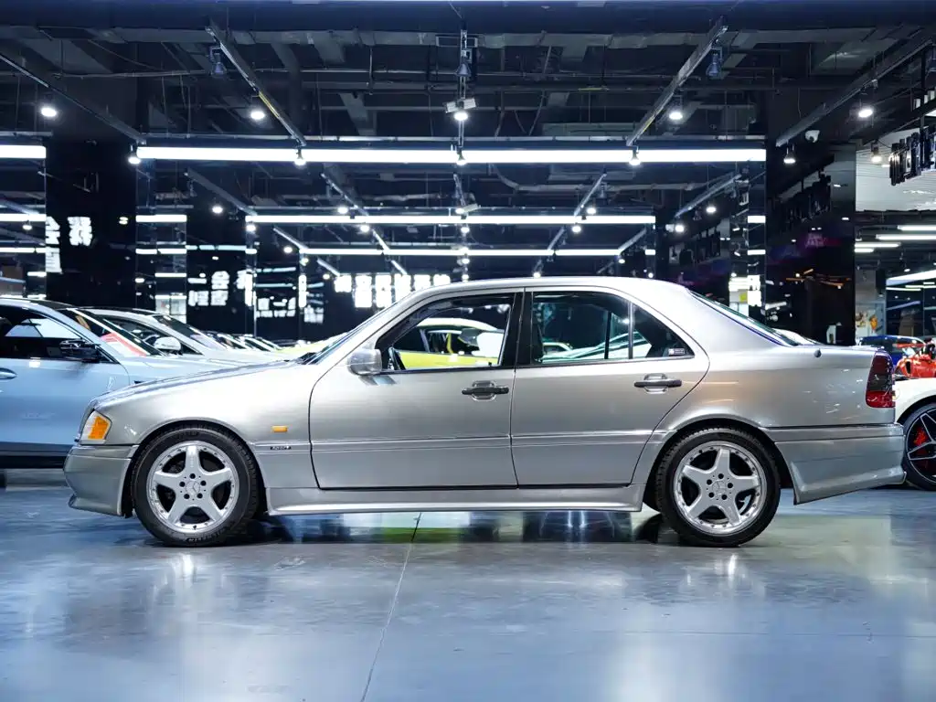 Mercedes-Benz C-Class AMG — миниатюра 5