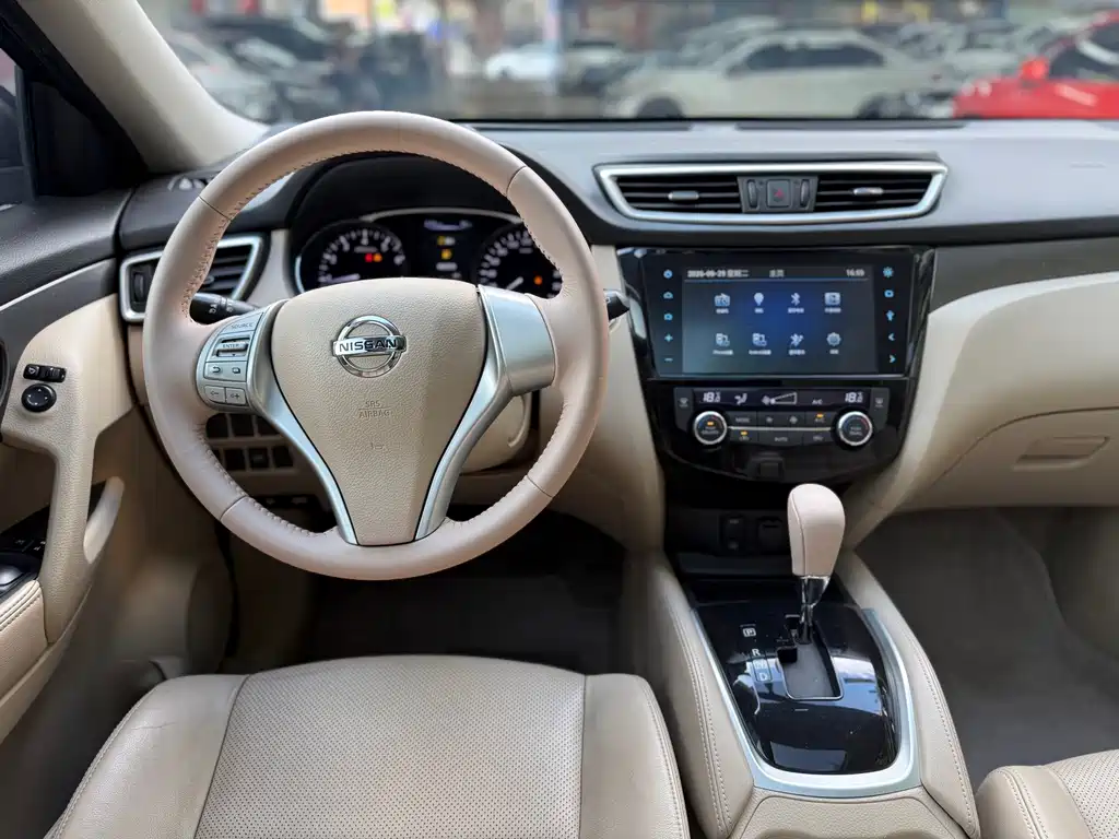 Nissan X-Trail — миниатюра 16