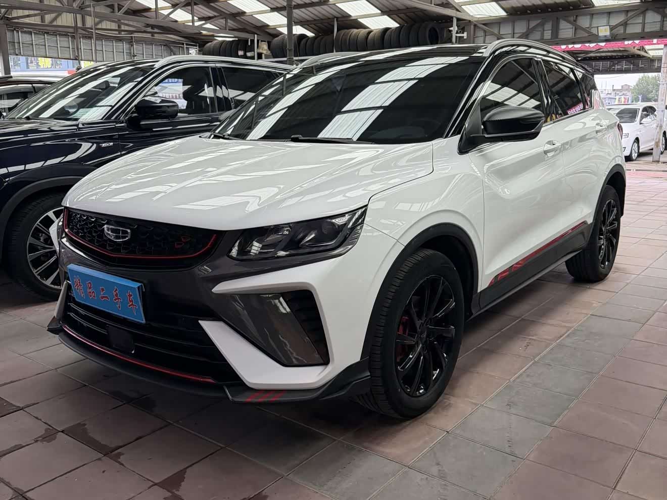 Geely Binyue 1.4 л 2022 г. Белый, пробег 42000 км