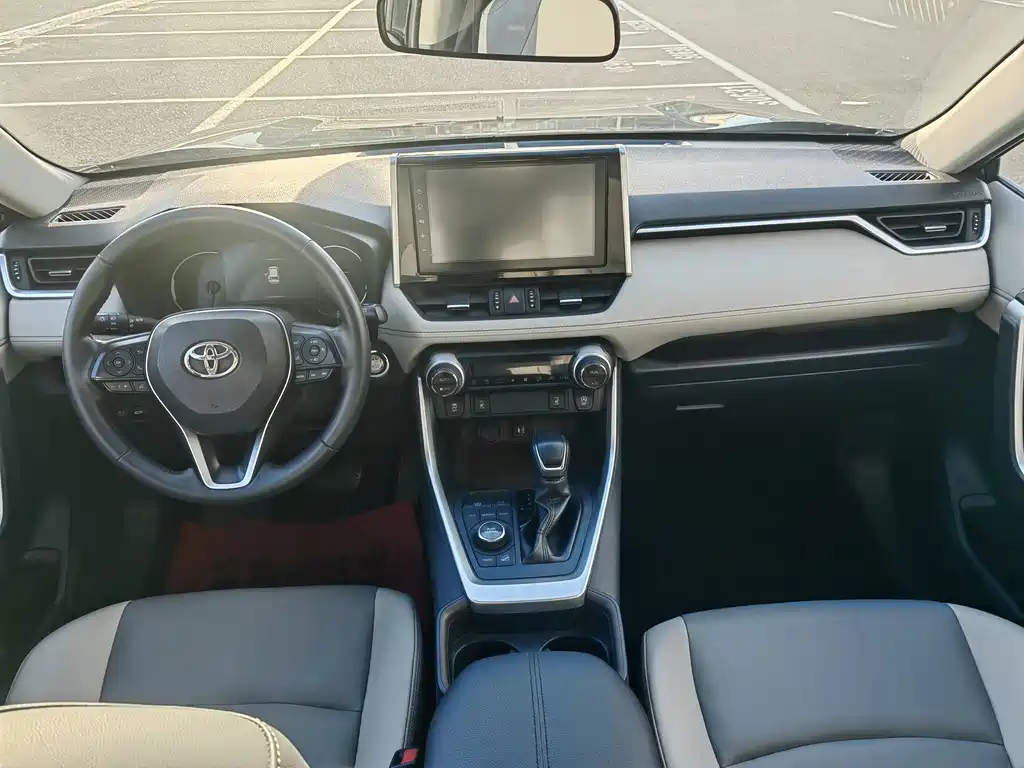 Toyota RAV4 — миниатюра 19