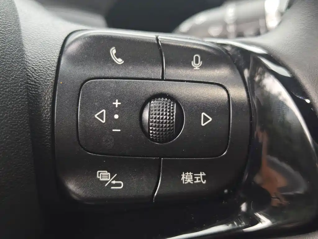 BYD Dolphin — миниатюра 6